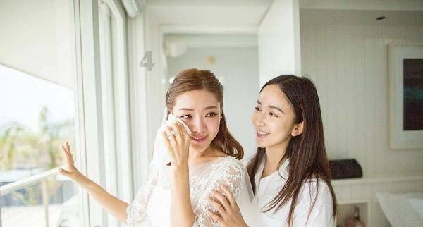 不久前的杭州残亚会上，一幕场景让无数网友泪目。  盲人运动