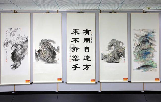 地铁上最让你反感的行为是什么呢？游戏画面